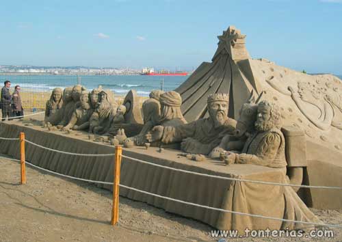 Escultura playa-2