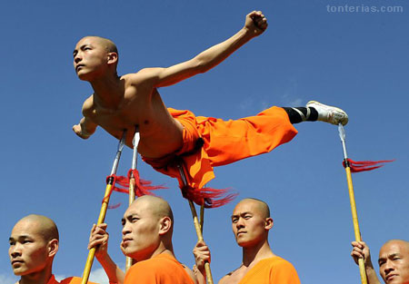 Shaolin sobre lanzas