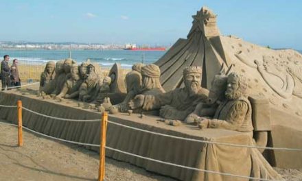 Escultura playa-2