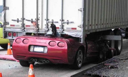 Accidente con Corvette