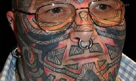 Tatuaje en la cara