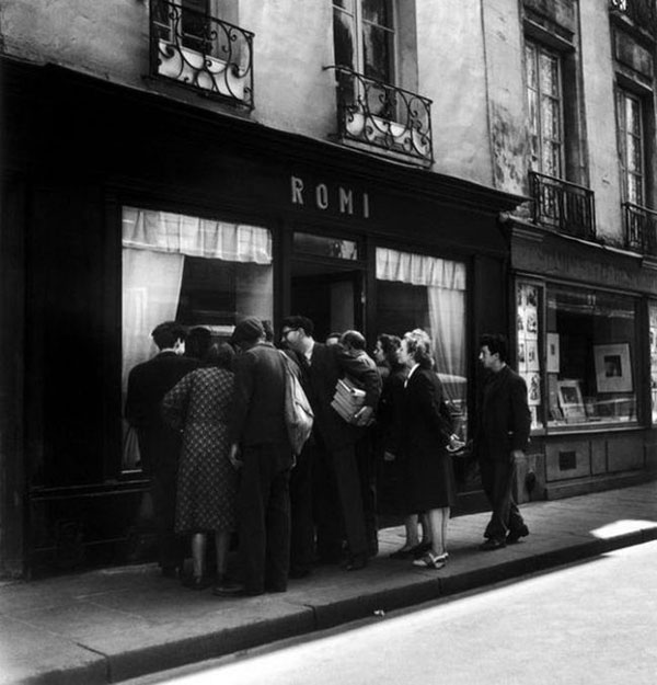 En 1948 este escaparate provoco un escándalo en Paris ¿Por qué?