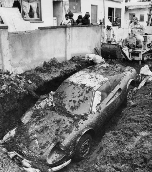 La increible historia del Ferrari enterrado en un jardin